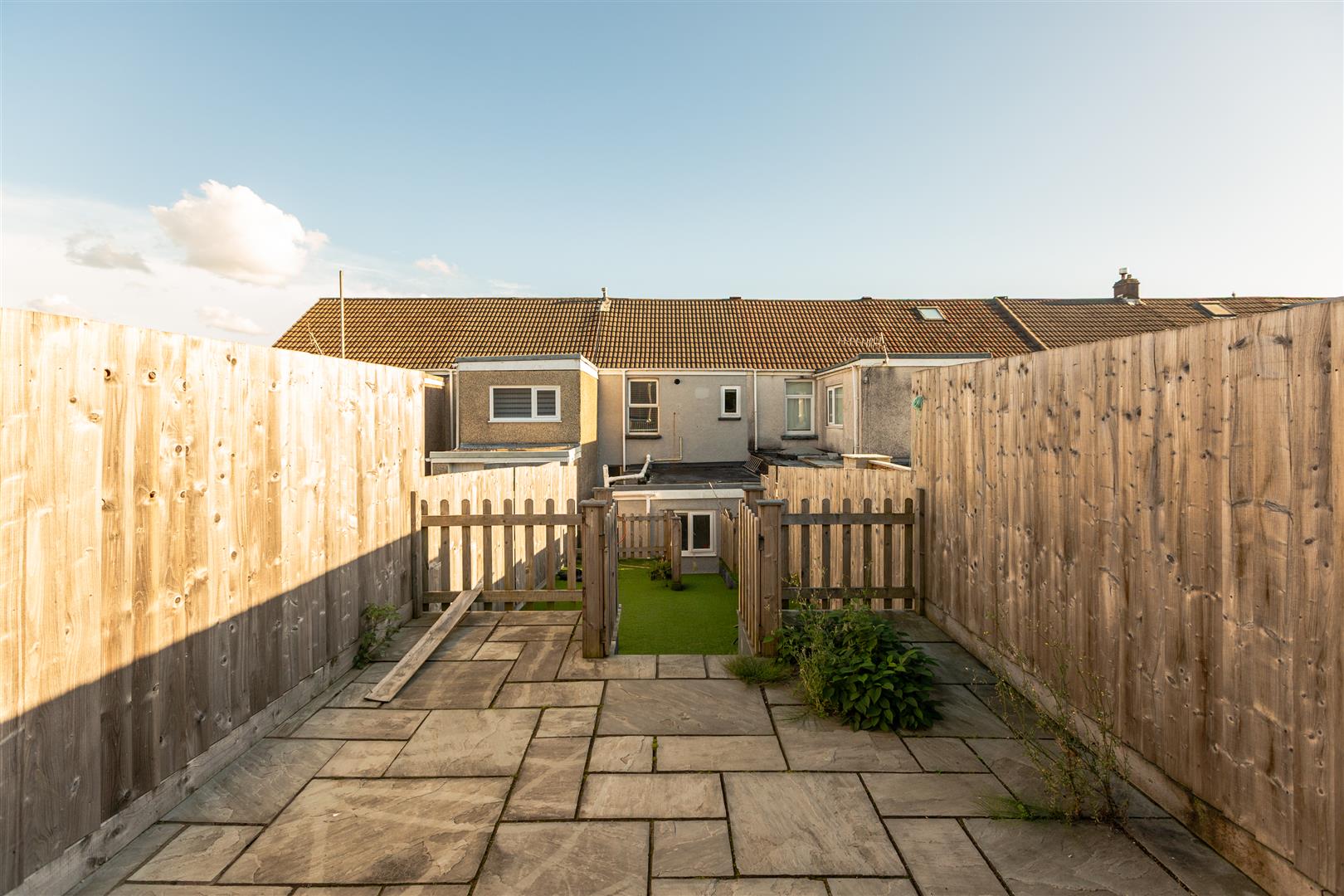 Courtney Street, Manselton, Swansea, SA5 9NX